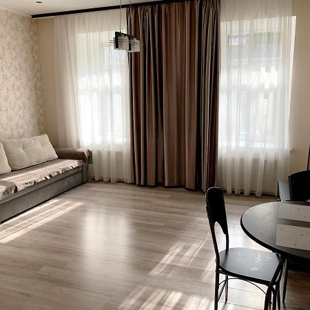 Excellent Apartment In The Center Of Odessa Bagian luar foto