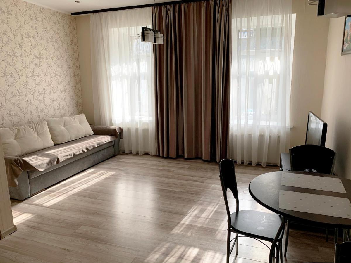 Excellent Apartment In The Center Of Odessa Bagian luar foto